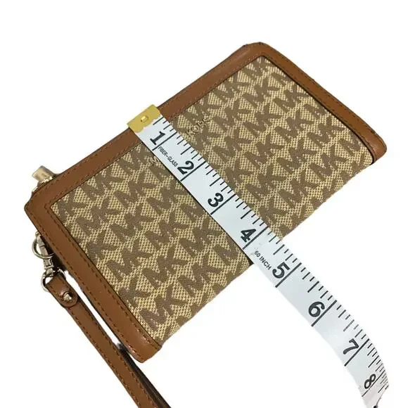Michael Kors Brown Tan Signature Jet Set Wallet w/ Phone Holder - Picture 9 of 9